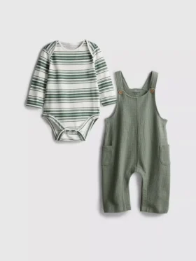 0–18 måneder | Sæt til nyfødte bestående af langærmet body og overalls med vaffelstruktur
