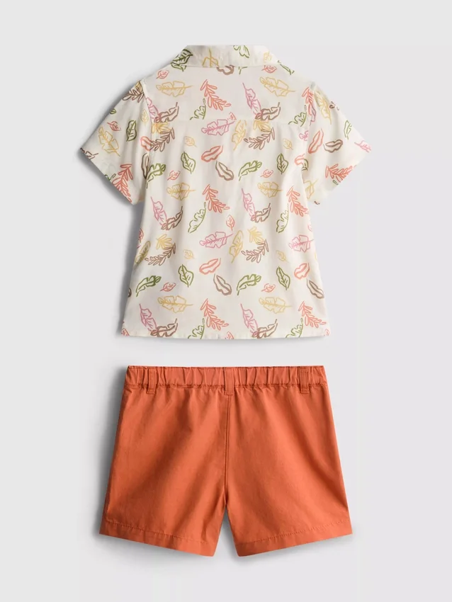 0–36 måneder | sæt bestående af T-shirt med print og chino-shorts