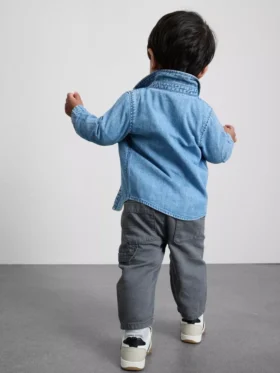 0-36 måneder | sæt med langærmet T-shirt, bukser og denimskjorte
