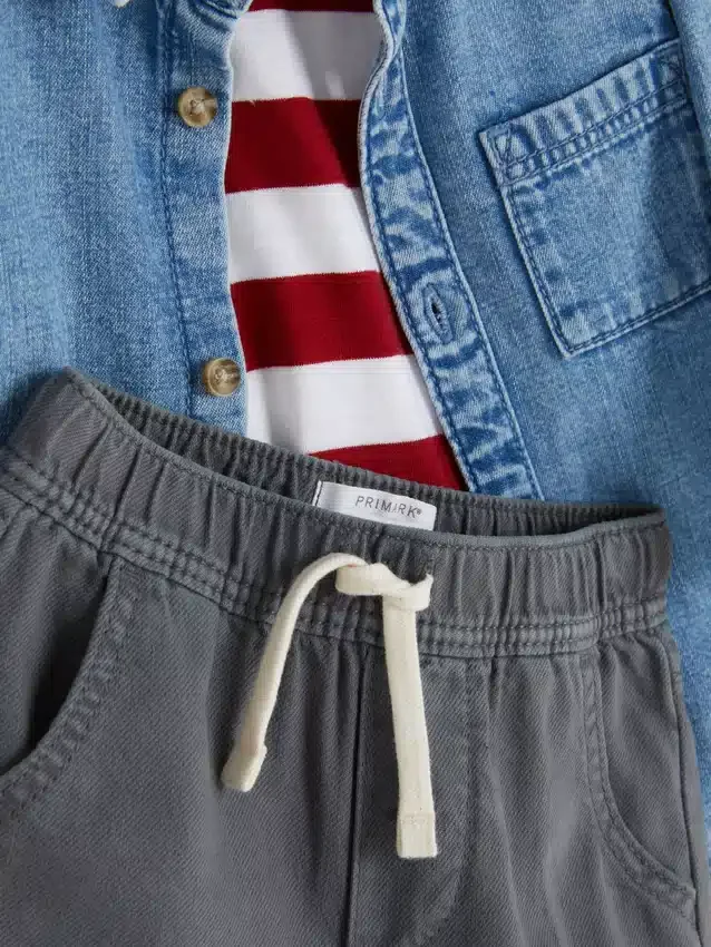 0-36 måneder | sæt med langærmet T-shirt, bukser og denimskjorte
