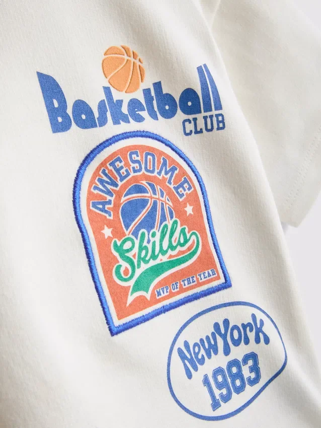0-36 måneder | T-shirt og shorts-sæt med basketball-motiv