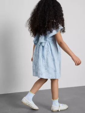1,5–12 år | The Edit blomsterbroderet smockkjole