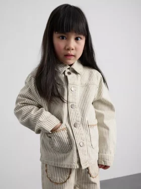 1,5–12 år | The Edit bomuldsjakke i denim med nålestriber