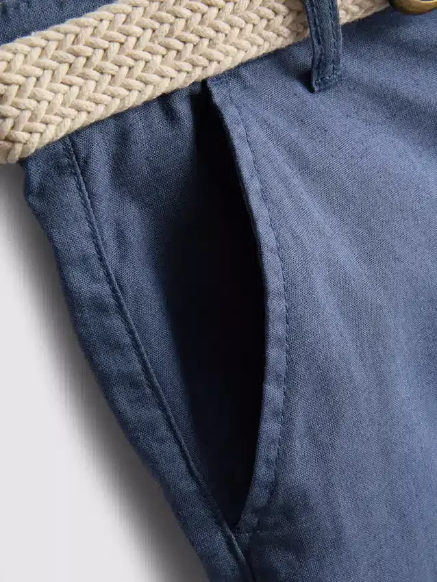 1,5–12 år | The Edit-chino-shorts i linneblanding med bælte