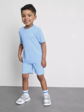 1,5–7 år | Aktivt sæt med T-shirt og Shorts