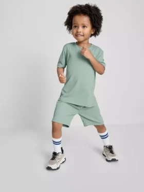 1,5–7 år | Aktivt sæt med T-shirt og Shorts