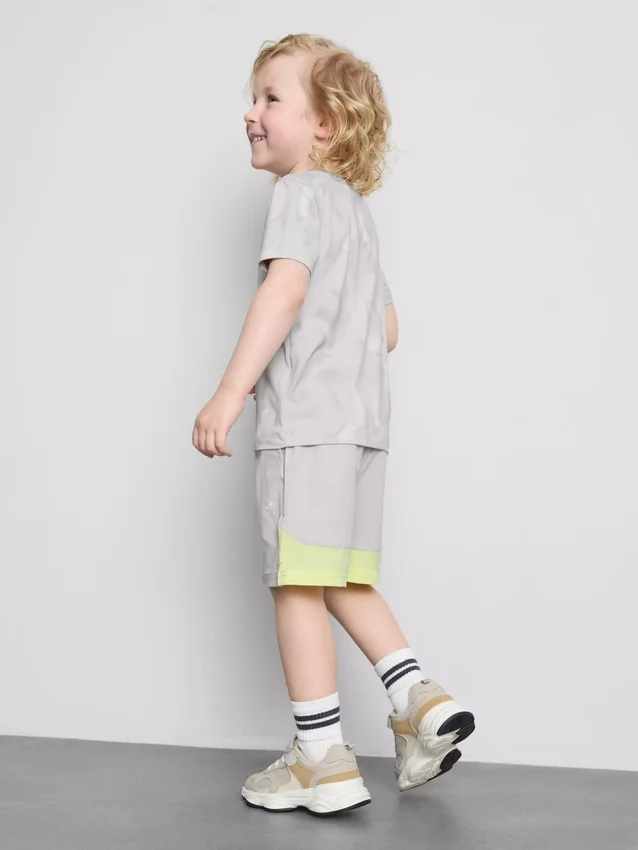 1,5–7 år | Aktivt sæt med T-shirt og Shorts