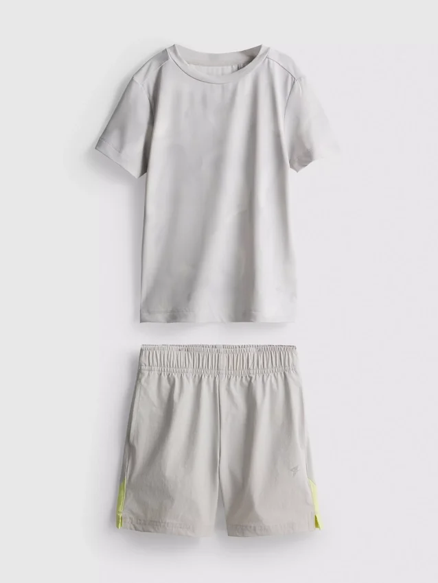 1,5–7 år | Aktivt sæt med T-shirt og Shorts