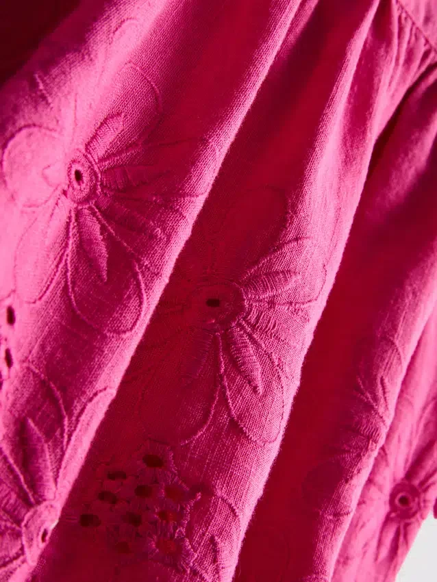 1,5–8 år | bluse med blomsterbroderi
