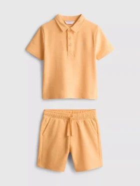 1,5–8 år | Sæt bestående af poloshirt og shorts