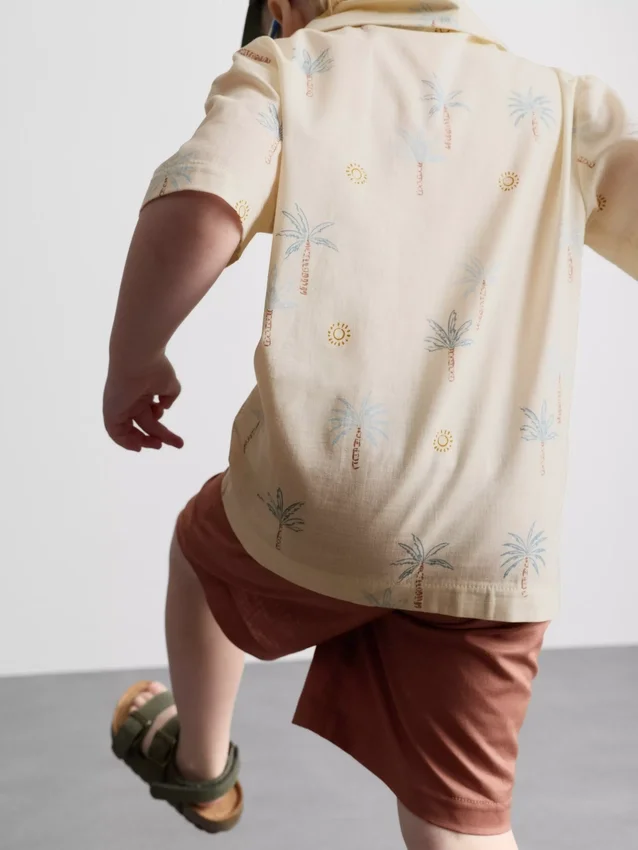 1,5–8 år | Sæt med skjorte og shorts i slub-bomuld