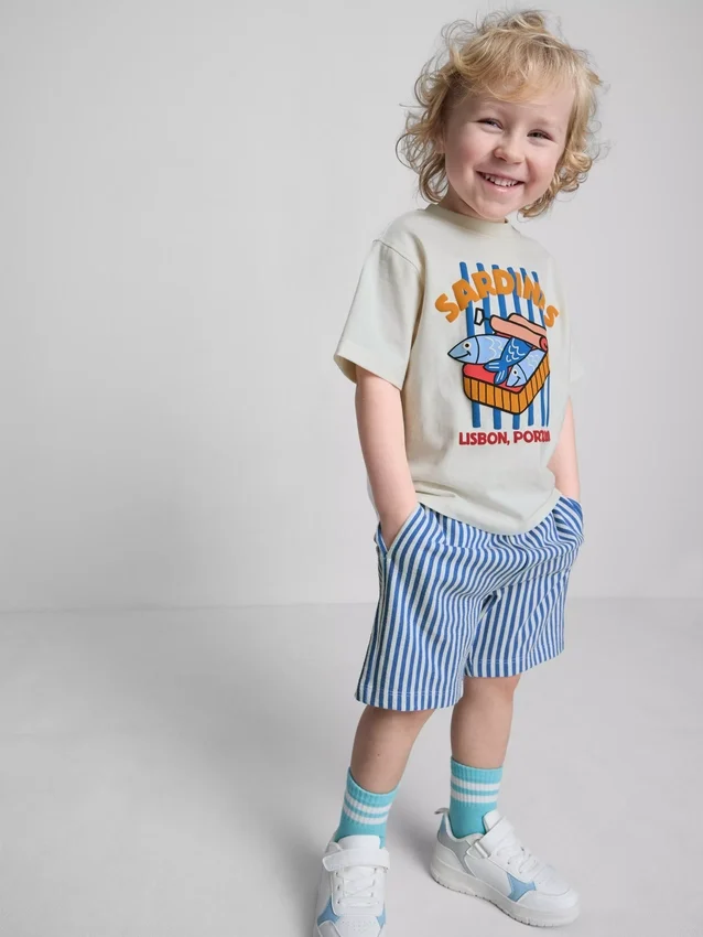 1,5–8 år | T-shirt og shorts-sæt med sardin-motiv