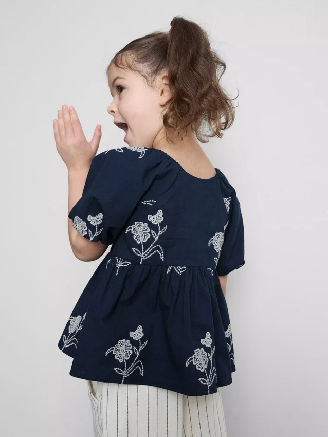 1,5–9 år | blomstret bluse