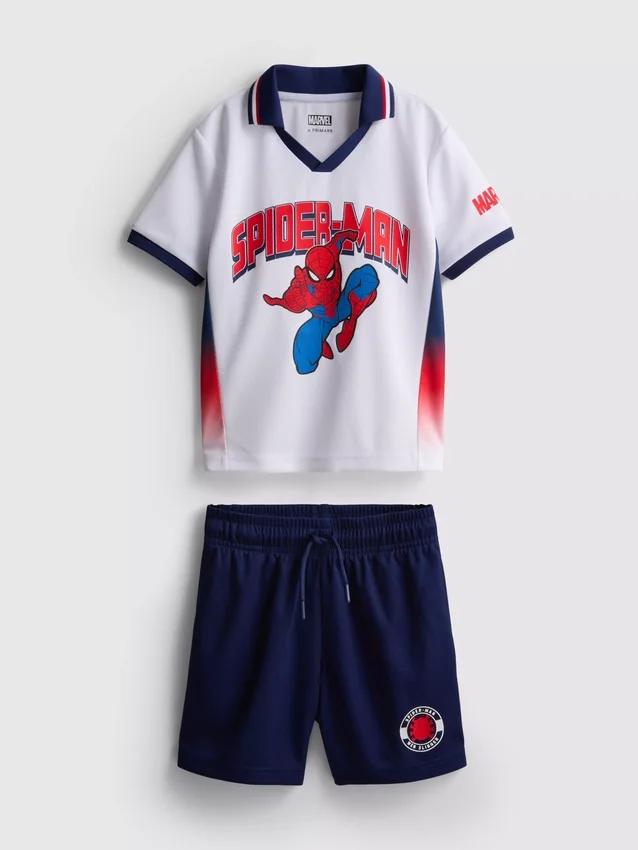 1,5–9 år | Marvel Spider-Man fodbold-T-shirt og shorts-sæt