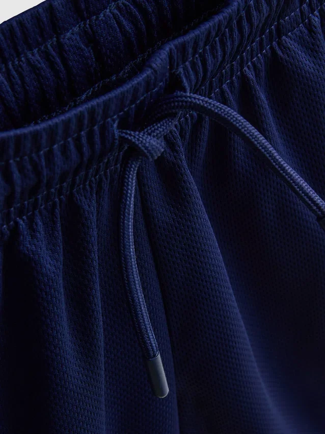1,5–9 år | Marvel Spider-Man fodbold-T-shirt og shorts-sæt
