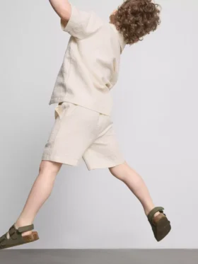 1,5–9 år | sæt med broderet skjorte og shorts