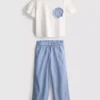 1,5–9 år | sæt med T-shirt med flæser og bukser