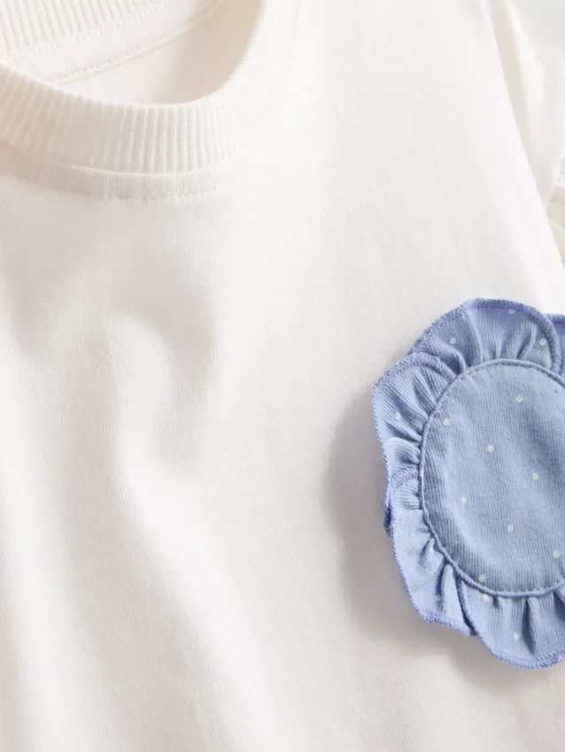 1,5–9 år | sæt med T-shirt med flæser og bukser