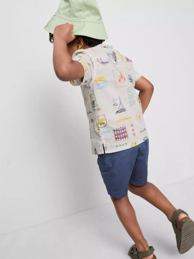 1,5–9 år | sæt med trykt T-shirt og shorts