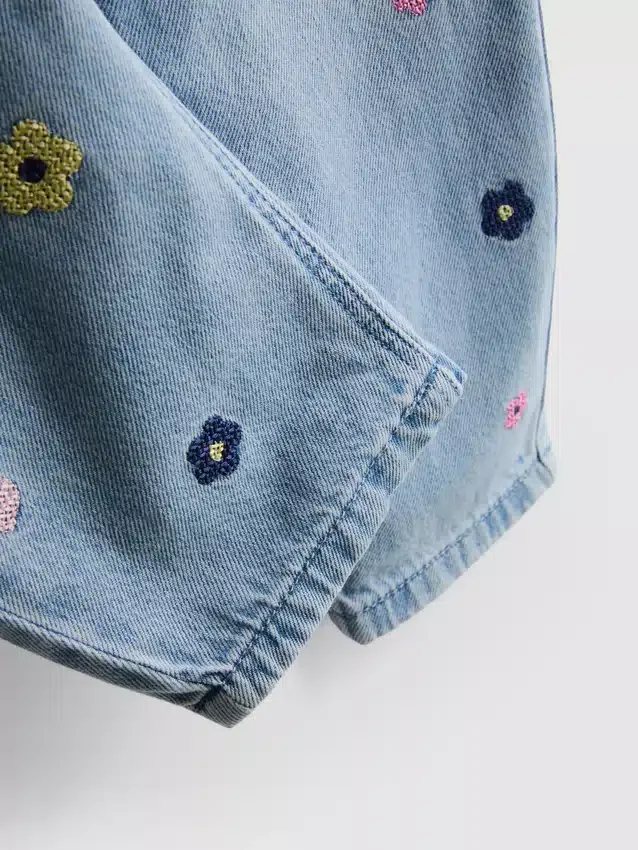 1–9 år | broderede mom-Jeans
