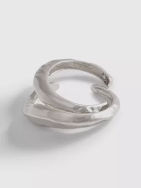 2 stk. armbånd i smeltet metal