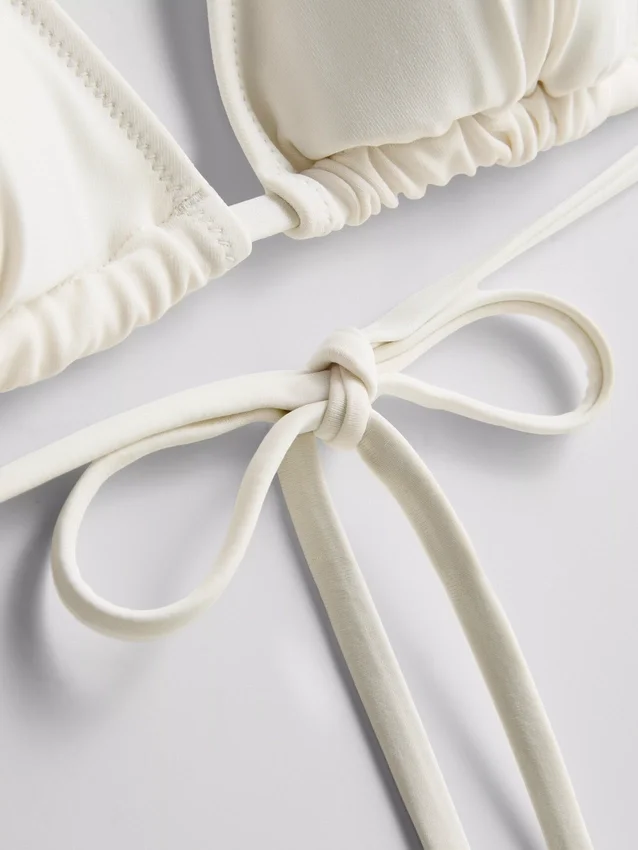 3D-blomstret trekantet bikinitop