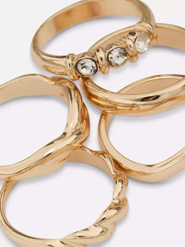 5-pak med ringe i forskellige designs