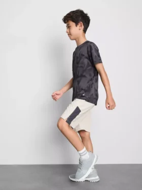 7–15 år | Aktivt sæt med T-shirt og shorts