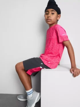 7–15 år | Aktivt sæt med T-shirt og shorts