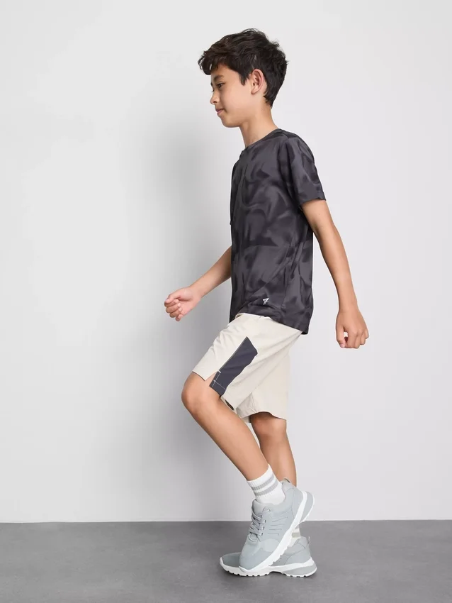 7–15 år | Aktivt sæt med T-shirt og shorts