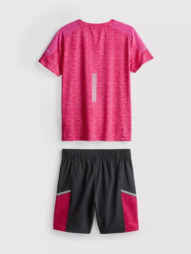 7–15 år | Aktivt sæt med T-shirt og shorts