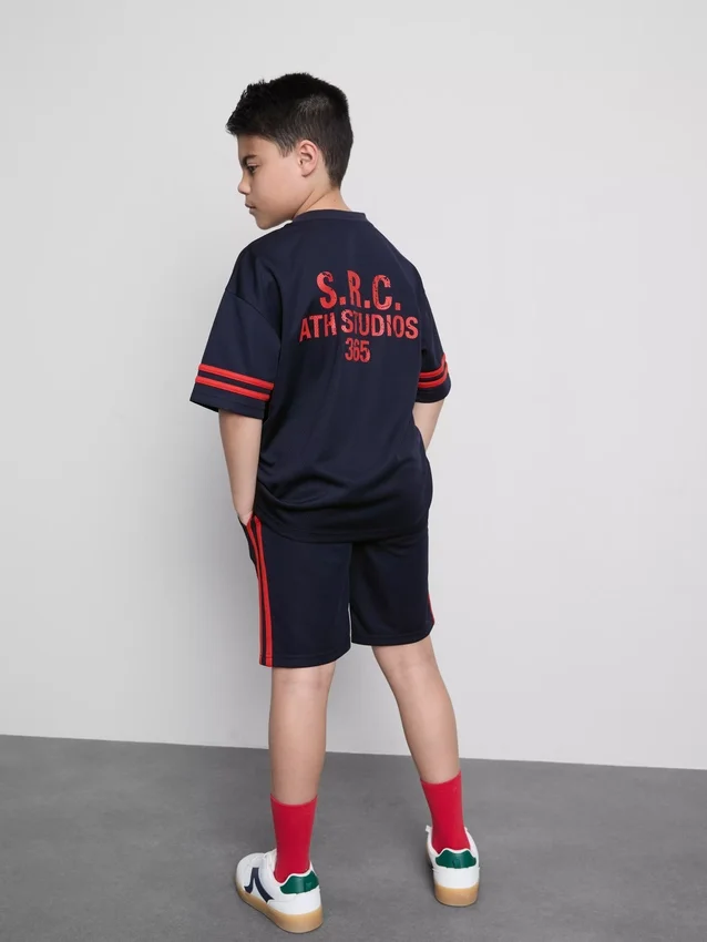 7–15 år | sæt med aktiv mesh-T-shirt og Shorts