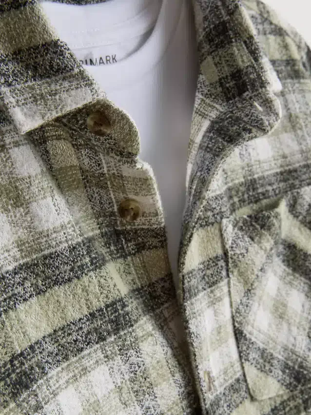 7-15 år | sæt med T-shirt og ternet skjorte