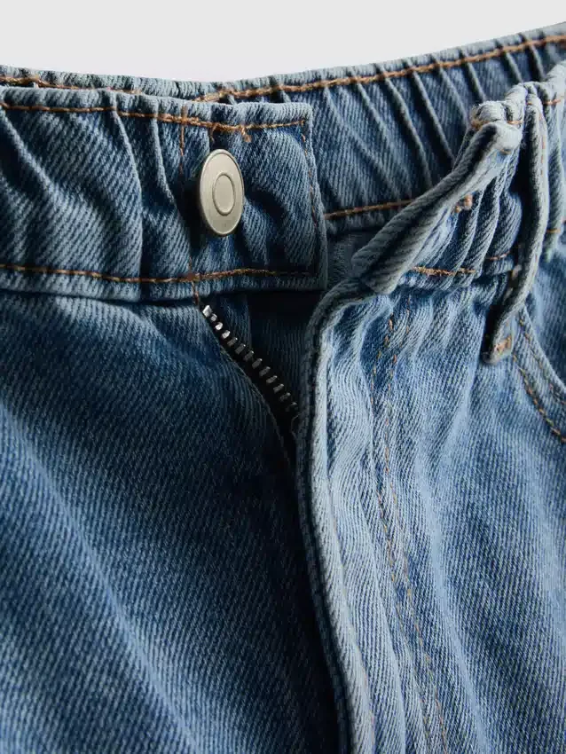 A-formede shorts i bomuldsdenim