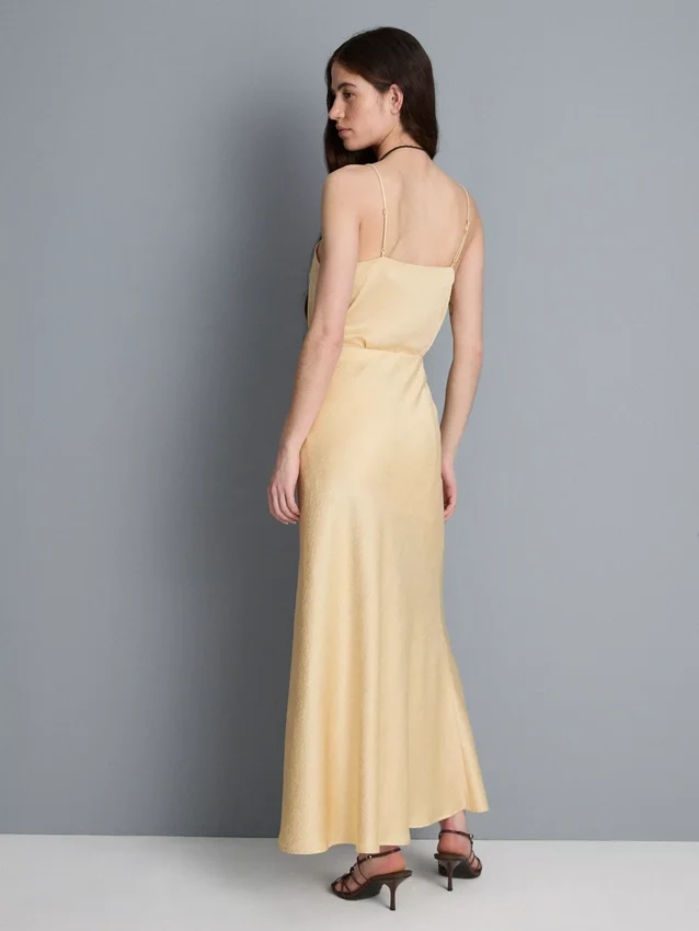 A-formet maxi-nederdel i satin