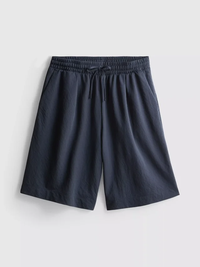 Afslappede bermuda-shorts med struktur