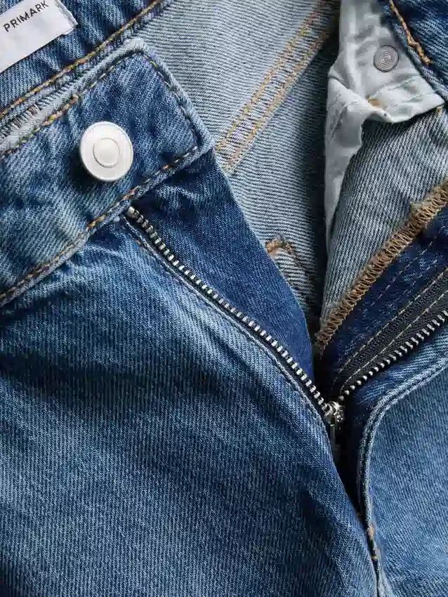 Afslappede jeans med lav talje og lige ben