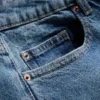 Afslappede jeans med lav talje og lige ben