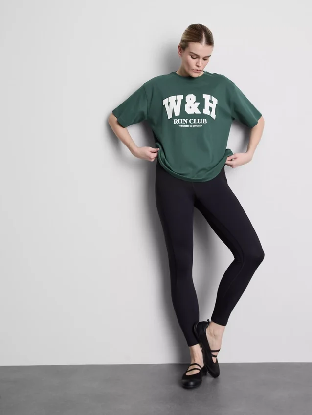 Afslappet bomulds-T-shirt med grafisk print