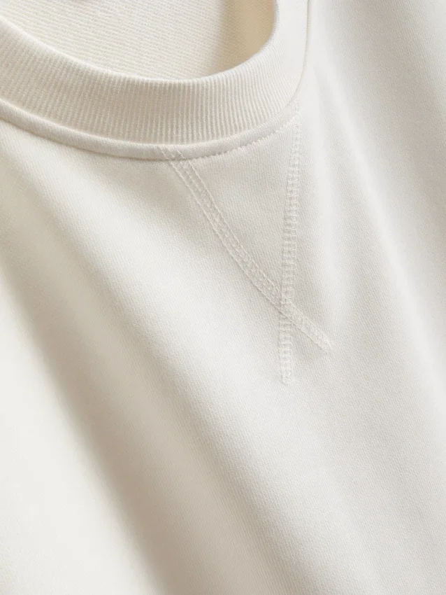 Afslappet T-shirt med højt bomuldsindhold