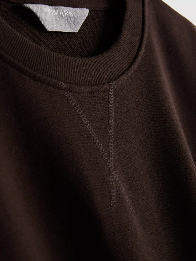 Afslappet T-shirt med højt bomuldsindhold