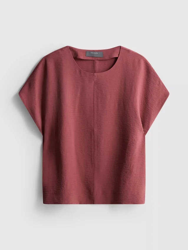 Afslappet T-shirt med rund hals og god luftgennemstrømning