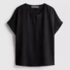 Afslappet T-shirt med rund hals og god luftgennemstrømning