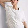 Aktiv T-shirt med buet kant