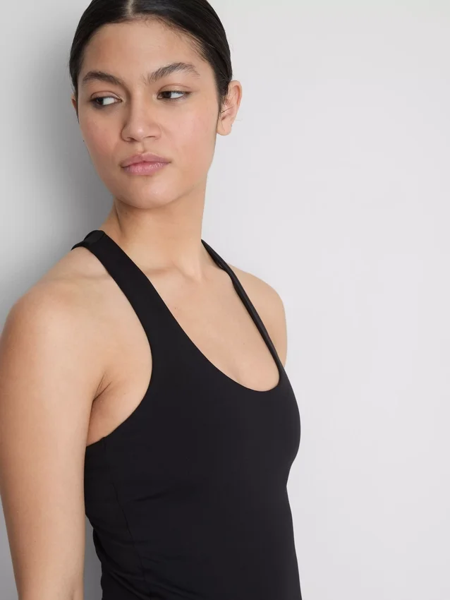 Aktiv tanktop med rund halsudskæring
