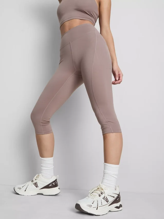 Aktive capri-leggings med høj talje