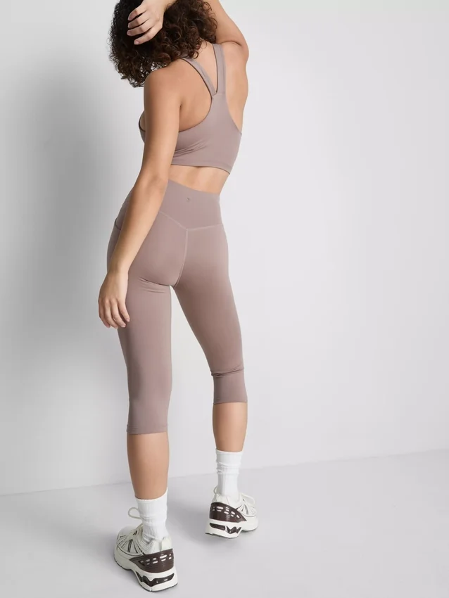 Aktive capri-leggings med høj talje