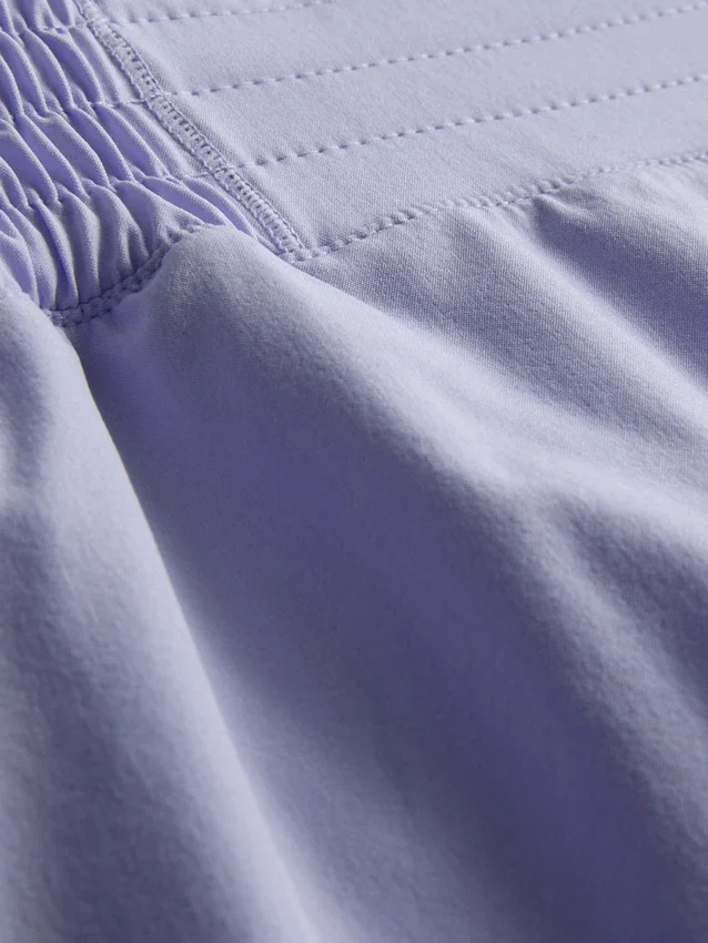 Aktive shorts med mesh-indsats