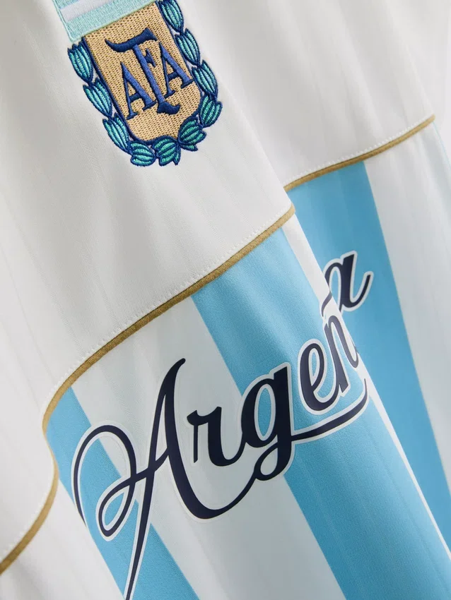 Argentinsk fodboldtrøje med krave