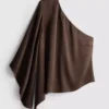 Asymmetrisk top i satin med én skulder
